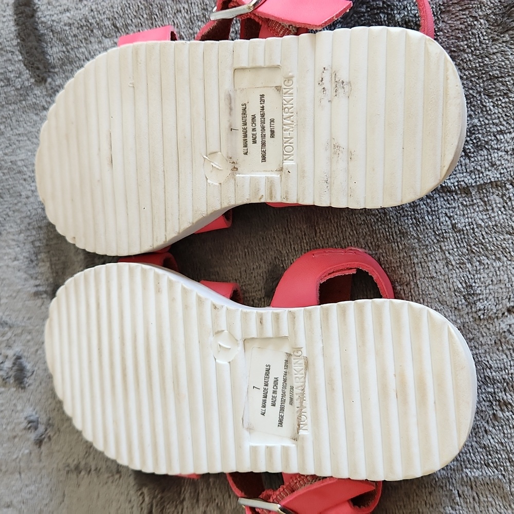 Cat & Jack, Girl's, Sz 7, Sandle, Salmon Color, 2 Buckles Adjustable - Picture 7 of 9